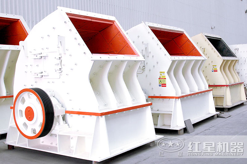 重錘破碎機(jī)車間實拍圖